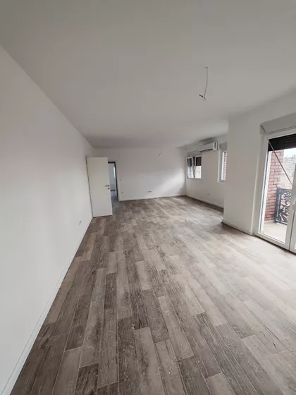 Stari Banovci | 4zida.rs