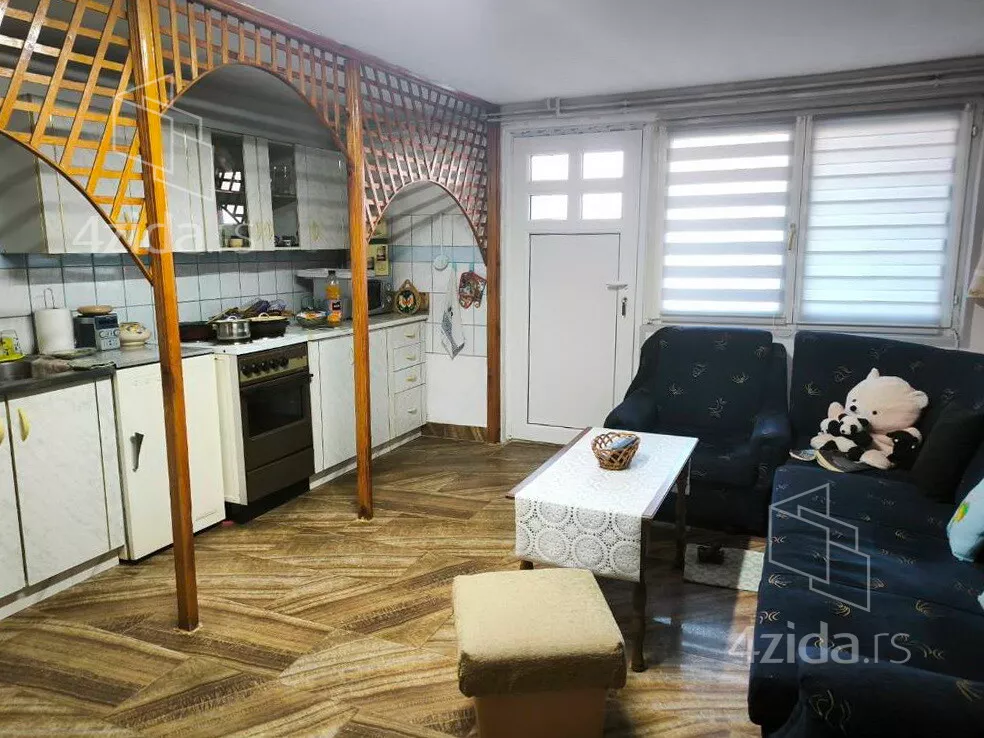 3-etažna kuća | 4zida