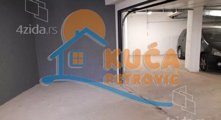 Garaža | 4zida