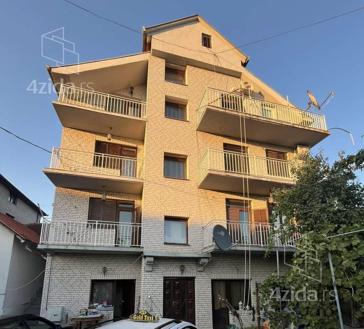 Trosoban stan | 4zida