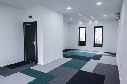 Šest Topola | 4zida.rs