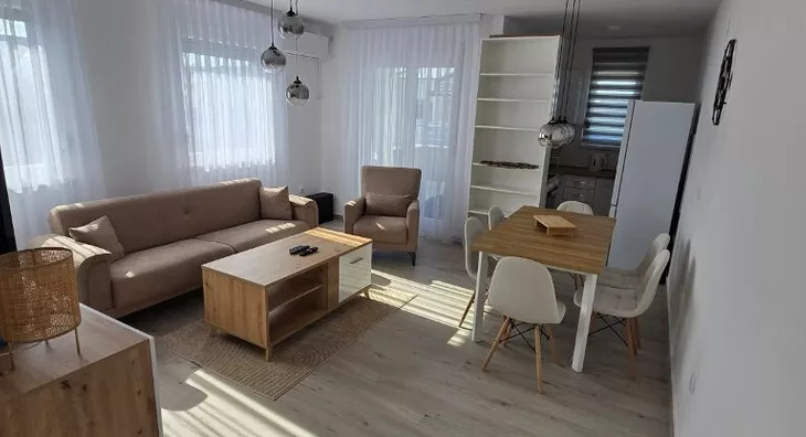 Četvoroiposoban stan | 4zida