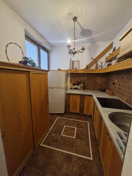 Budžino Brdo | 4zida.rs