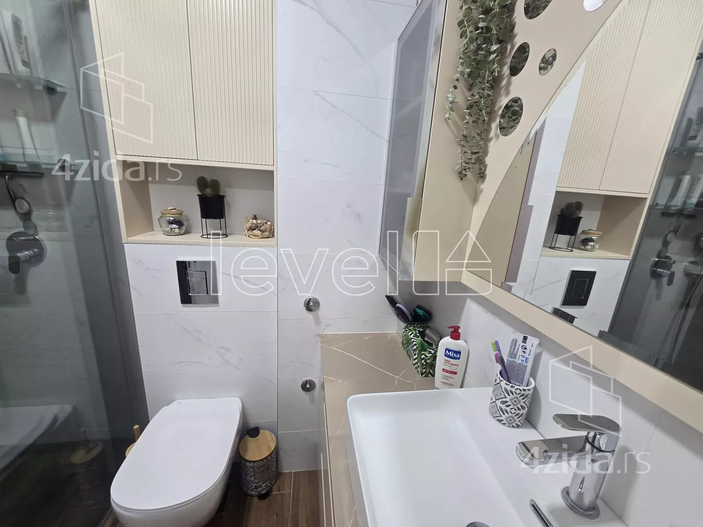 Troiposoban stan | 4zida