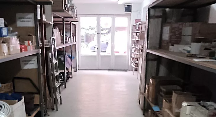 Lokal | 4zida