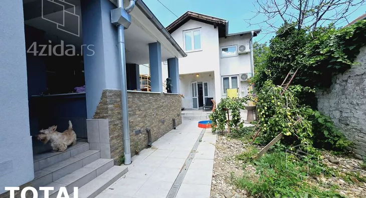 Kuća | 4zida
