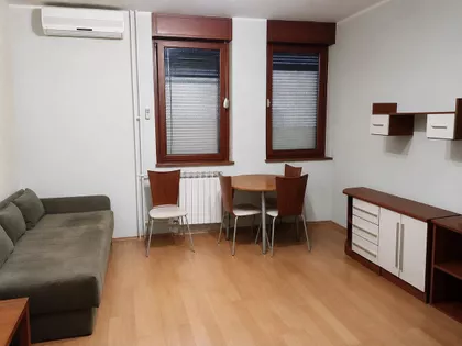 Radnička | 4zida.rs