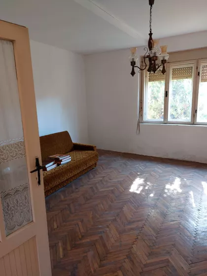 Kadinjačka | 4zida.rs