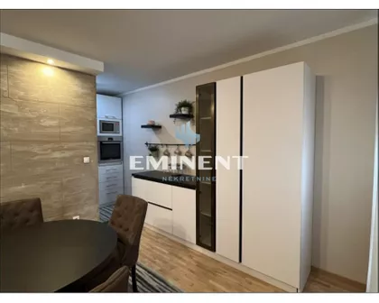 Stevana Jakovljević | 4zida.rs