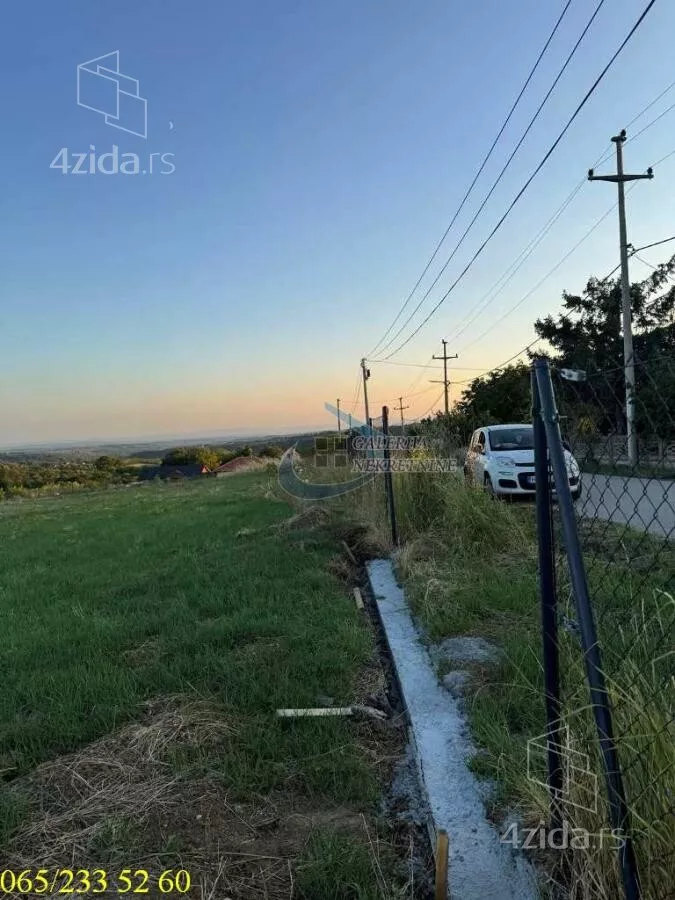 Plac | 4zida