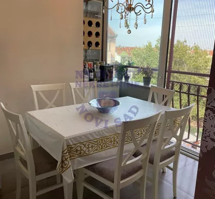 Cara Dušana | 4zida.rs