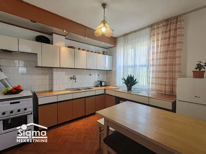 Karađorđev Trg | 4zida.rs
