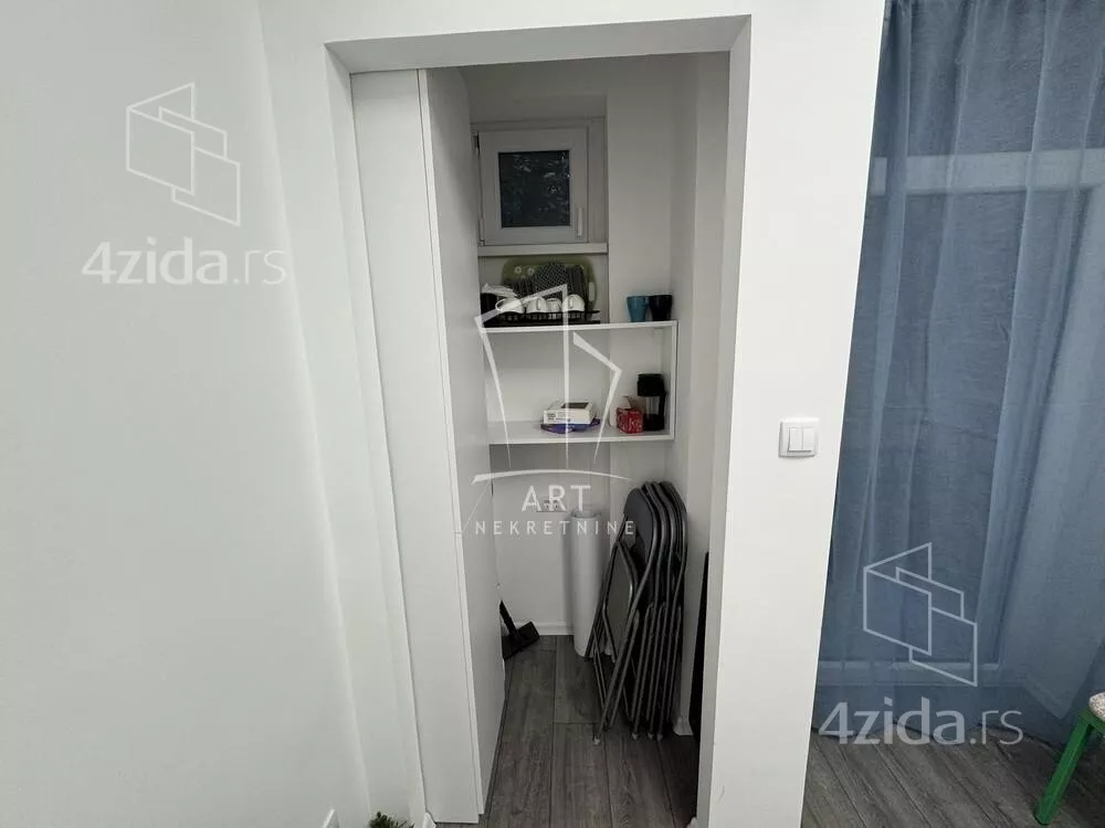 Kancelarija | 4zida