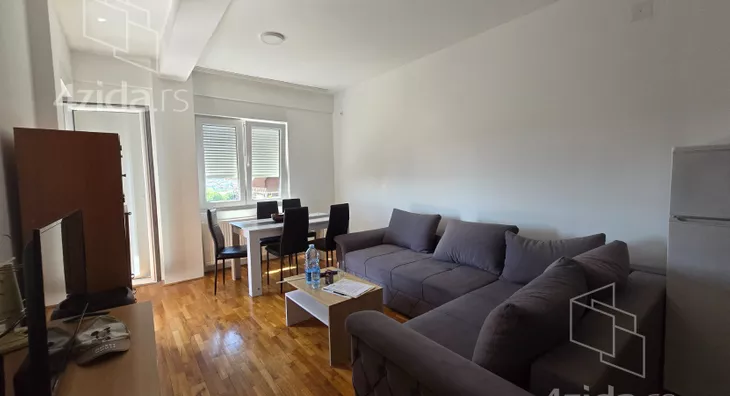 Četvoroiposoban stan | 4zida