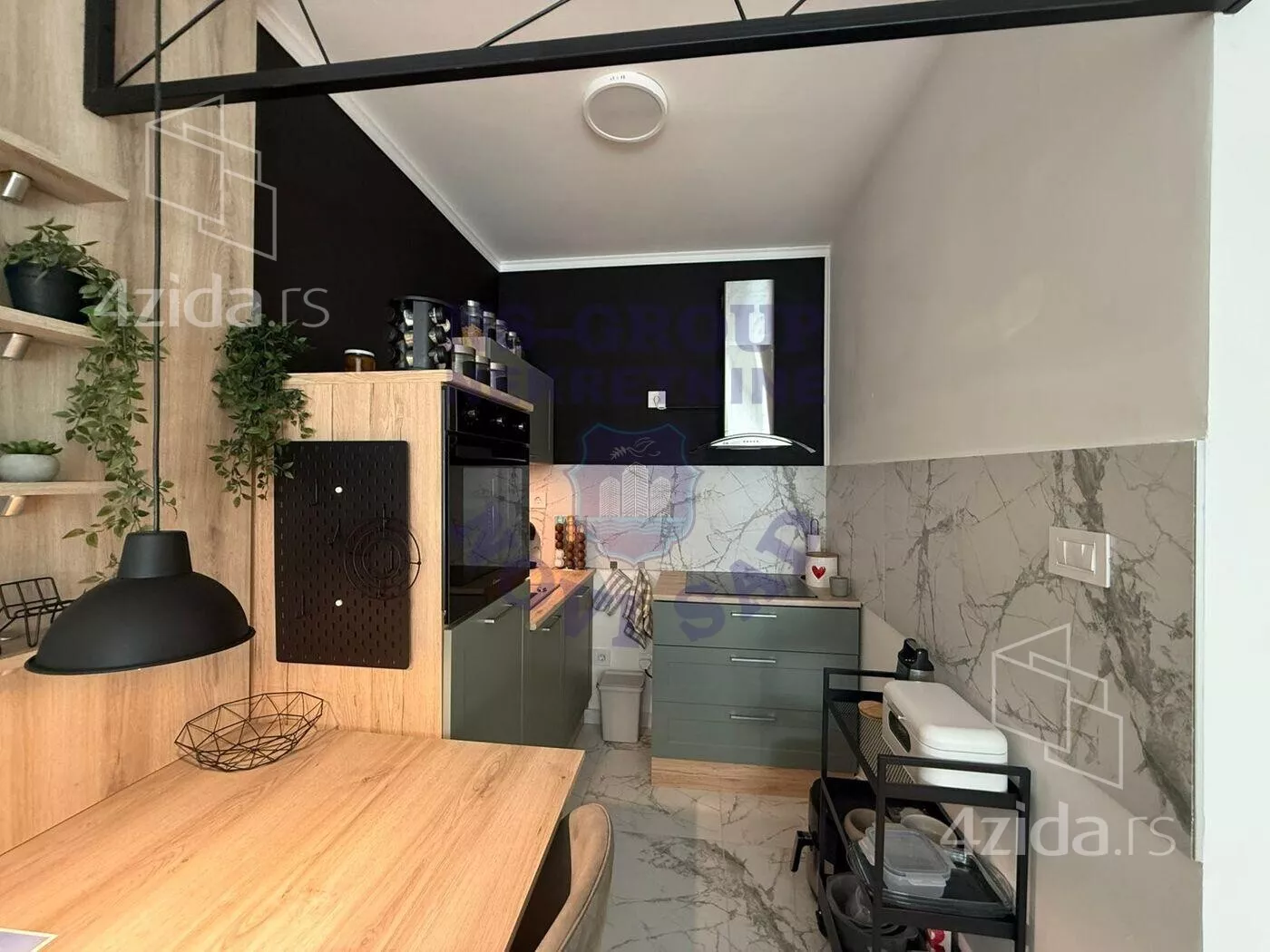 Jednoiposoban stan | 4zida