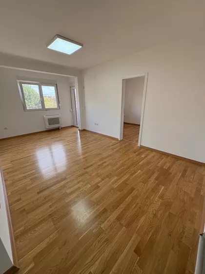 Sutjeskina | 4zida.rs