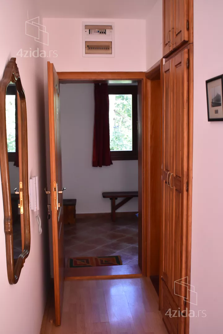 4-etažna kuća | 4zida