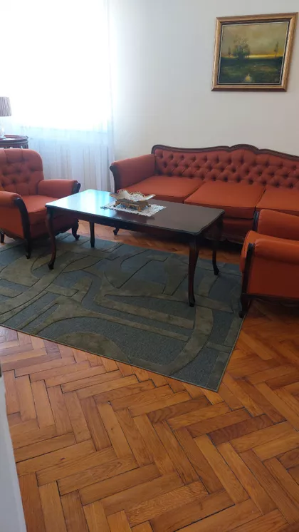 Milosa Zecevica | 4zida.rs