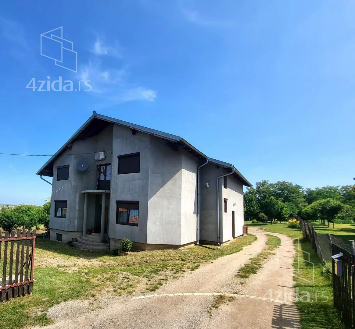 3-etažna kuća | 4zida