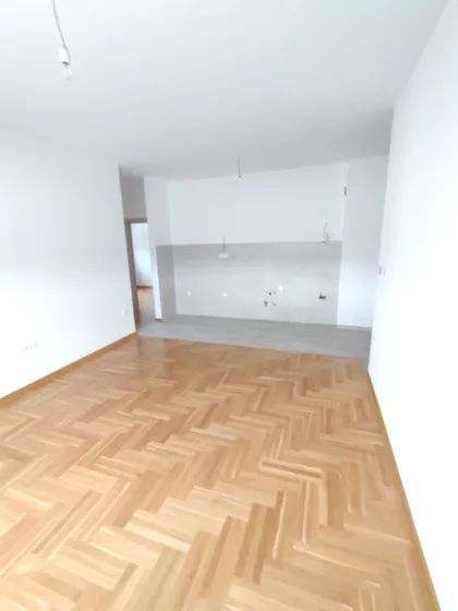 Cara Dušana | 4zida.rs