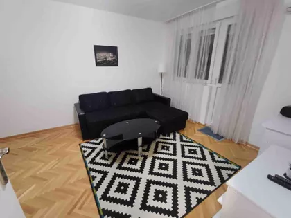 Tršćanska | 4zida.rs
