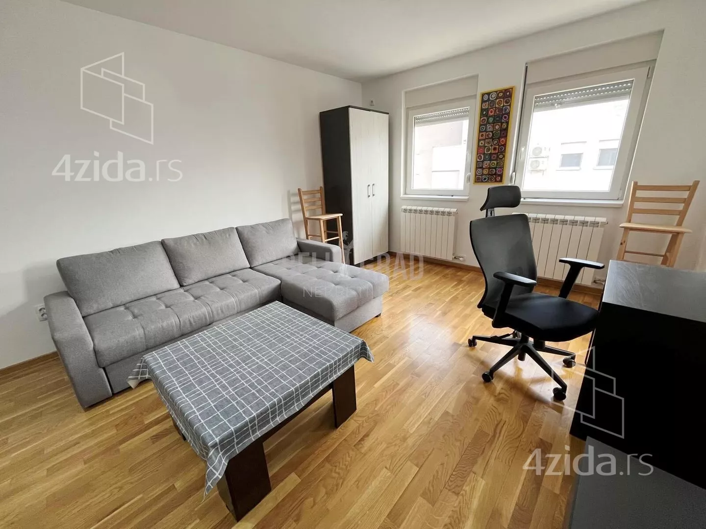 Jednoiposoban stan | 4zida