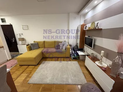 Cara Dušana | 4zida.rs