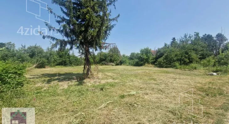 Plac | 4zida