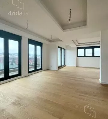 Petosoban stan | 4zida