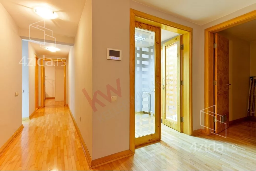 4-etažna kuća | 4zida