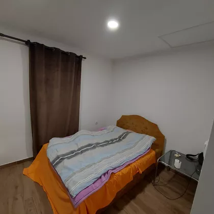 Trg Jakaba I Komora 25 | 4zida.rs