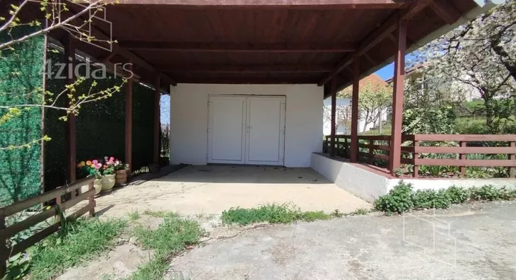 3-etažna kuća | 4zida