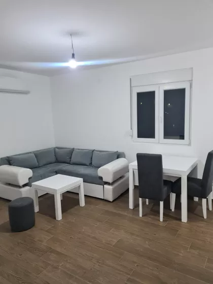 Zagrađe 8J | 4zida.rs