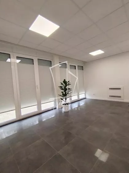 Nine Kirsanove | 4zida.rs