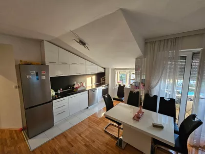 Gradske lokacije | 4zida.rs