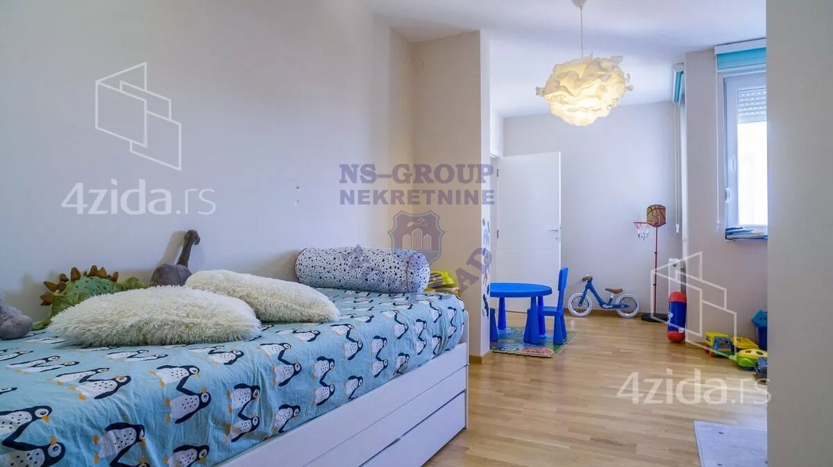 Petosoban stan | 4zida