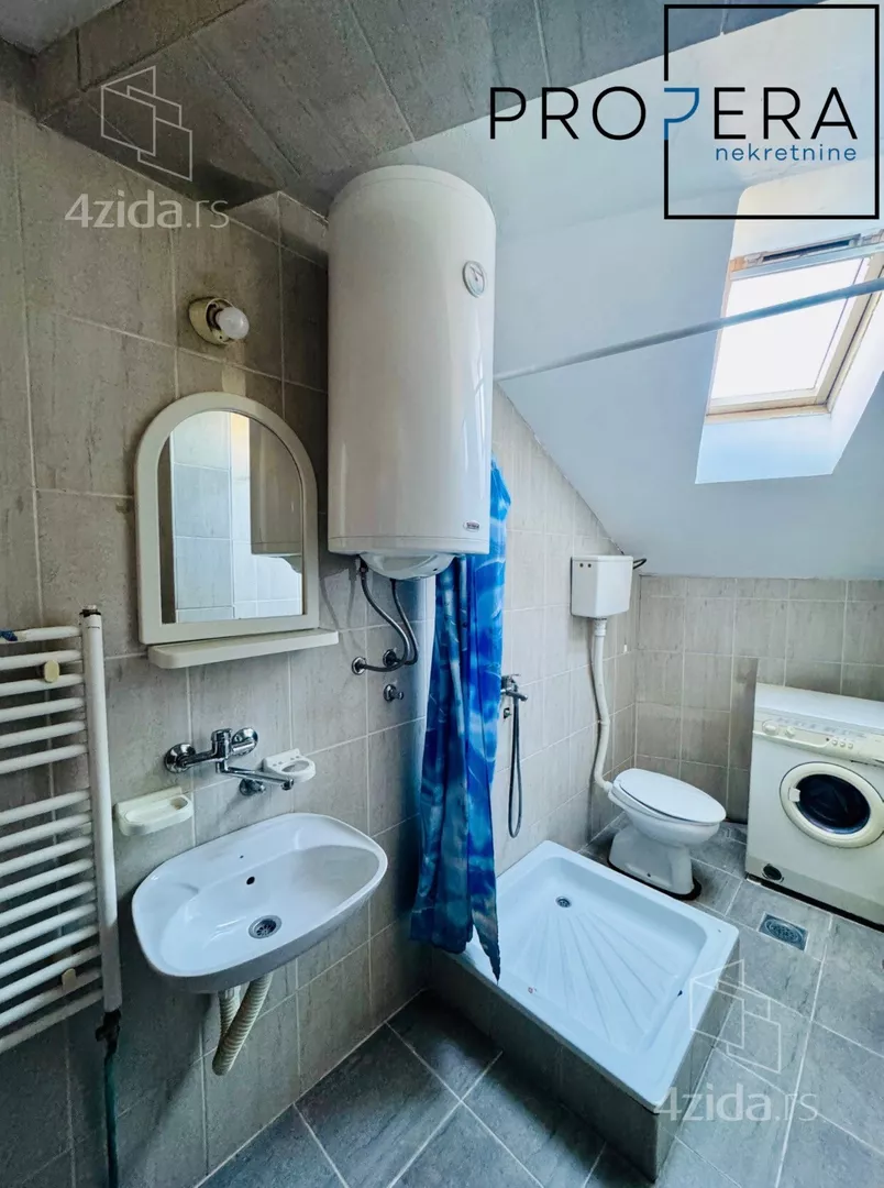 Troiposoban stan | 4zida