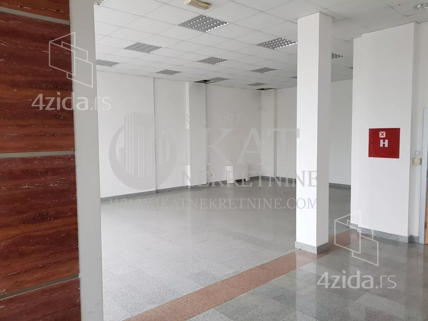 Poslovni prostor | 4zida