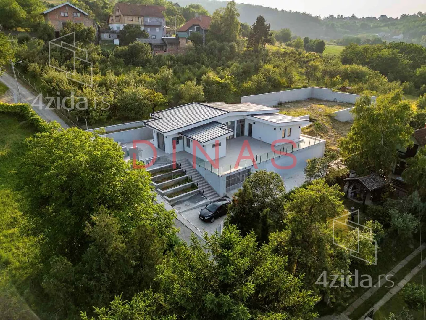 Kuća | 4zida