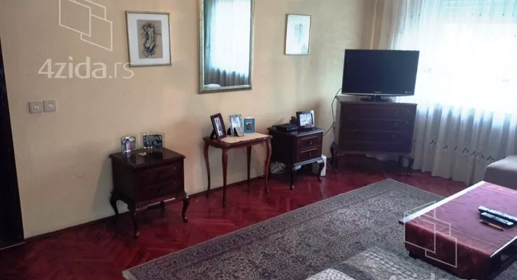 4-etažna kuća | 4zida