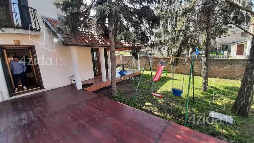 3-etažna kuća | 4zida