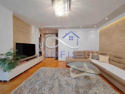 Balzakova | 4zida.rs