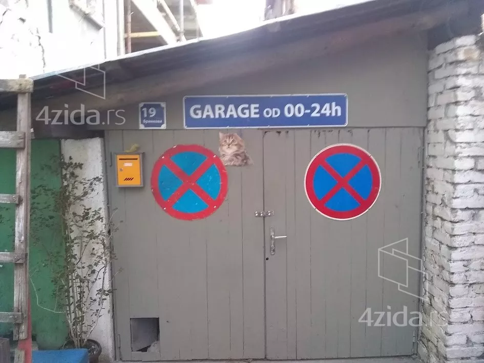 Garaža | 4zida