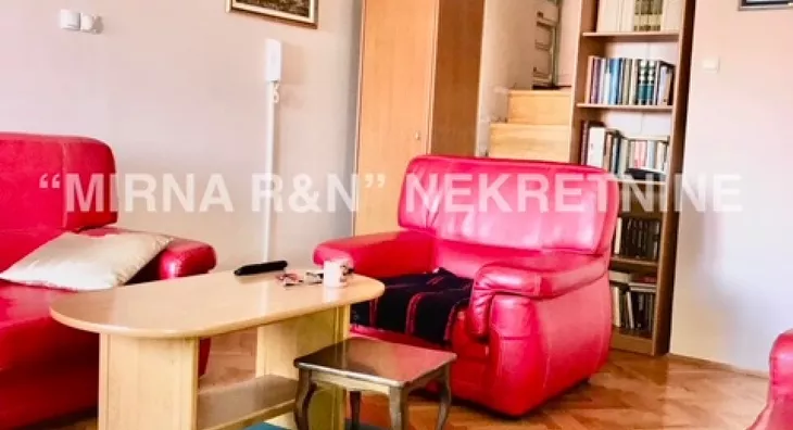 Četvoroiposoban stan | 4zida