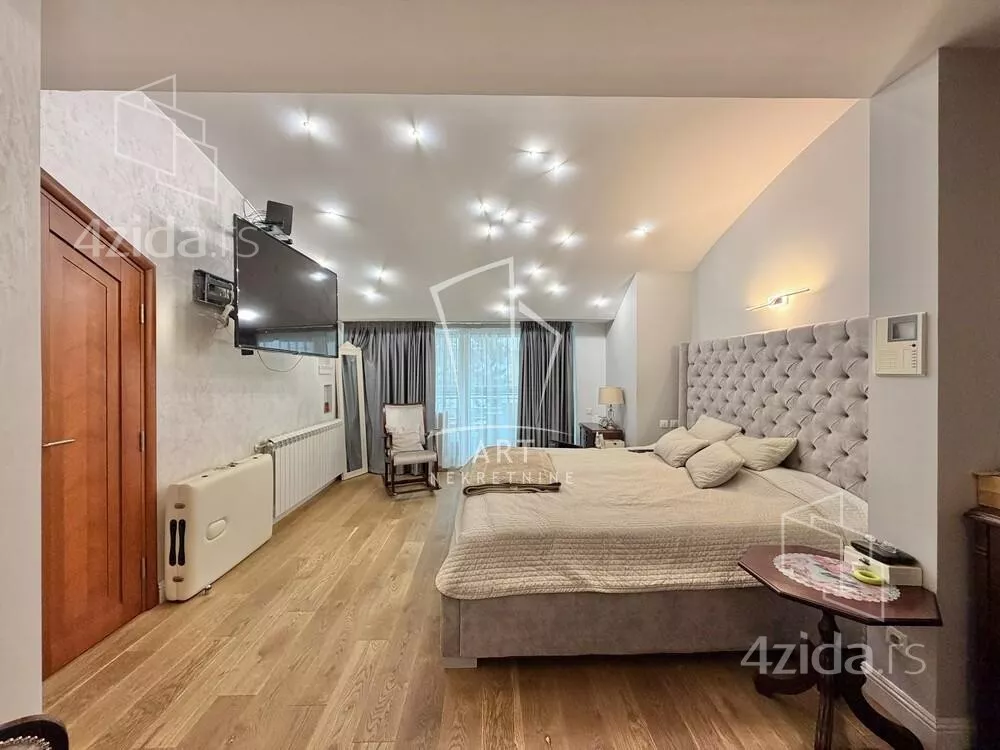 Petosoban stan | 4zida