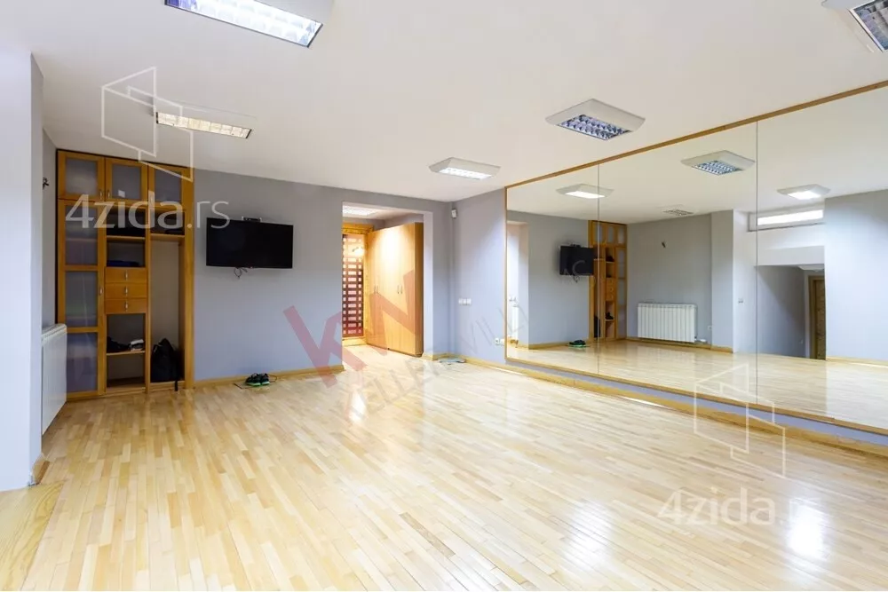 4-etažna kuća | 4zida