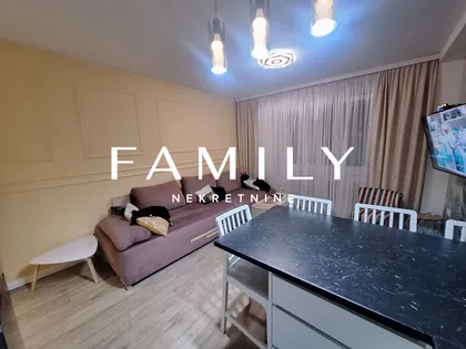 Petra Drapšina | 4zida.rs