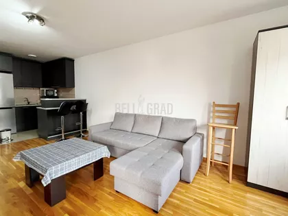 Surčinska | 4zida.rs