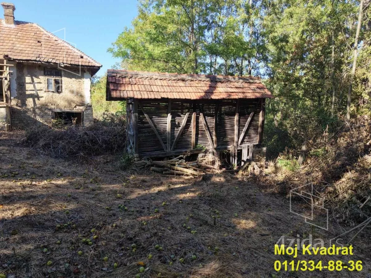 Plac | 4zida
