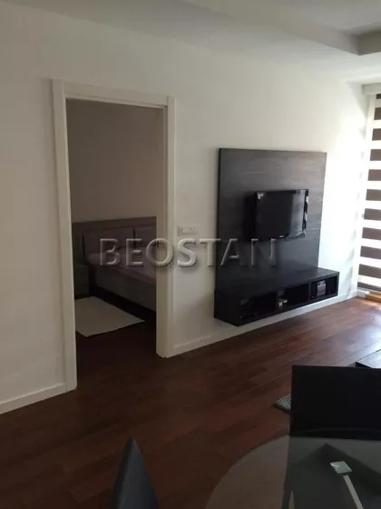 Urosa Martinovica | 4zida.rs